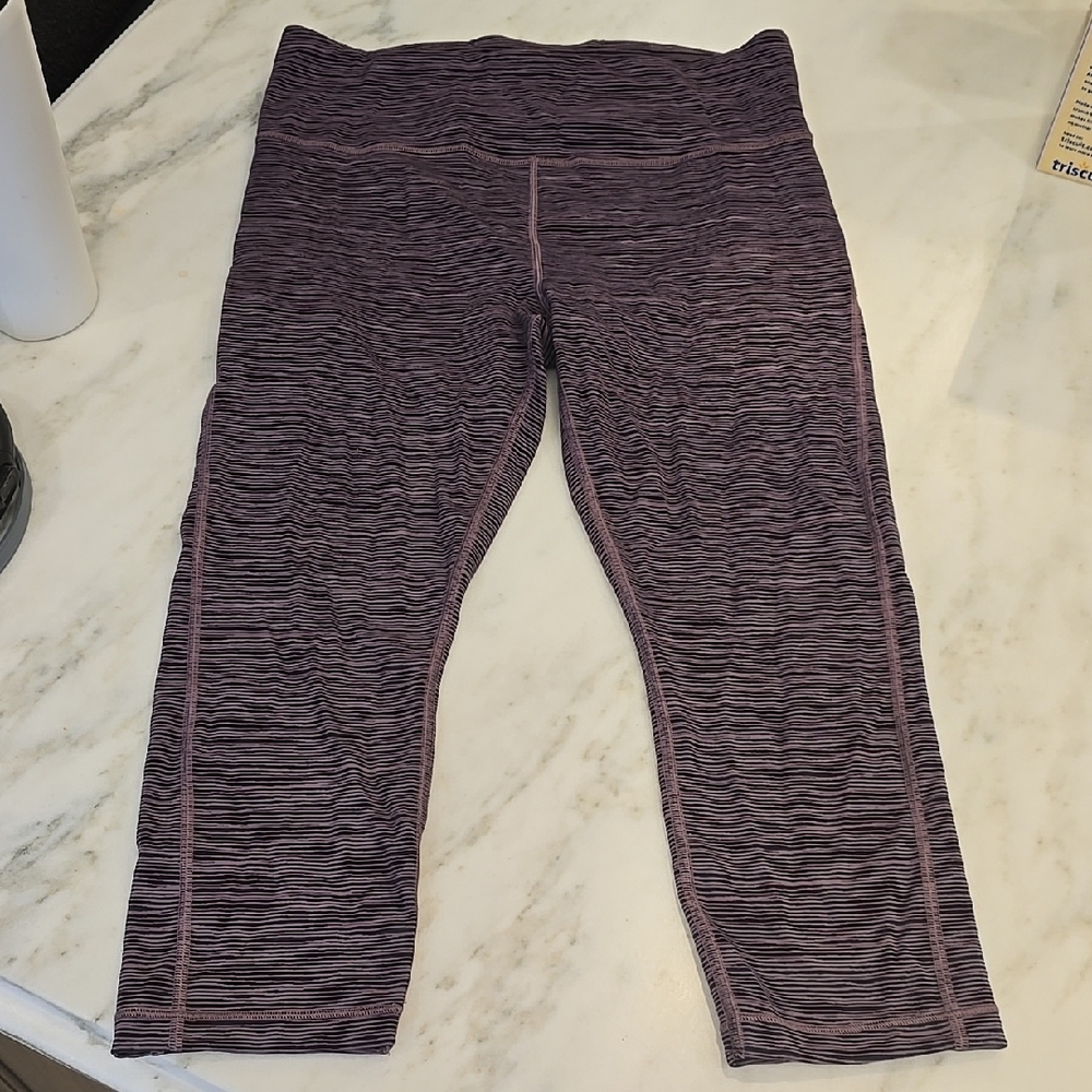 Womens Athleta Capri Leggings